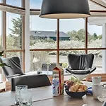 3 Bedroom Stunning In Prázdninový dům Ejstrupholm