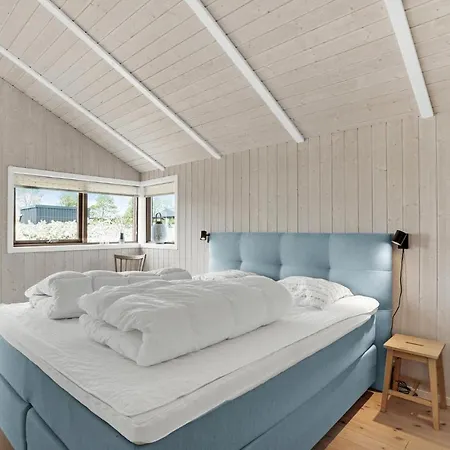 3 Bedroom Stunning In Ejstrupholm Semesterbostad Ejstrupholm